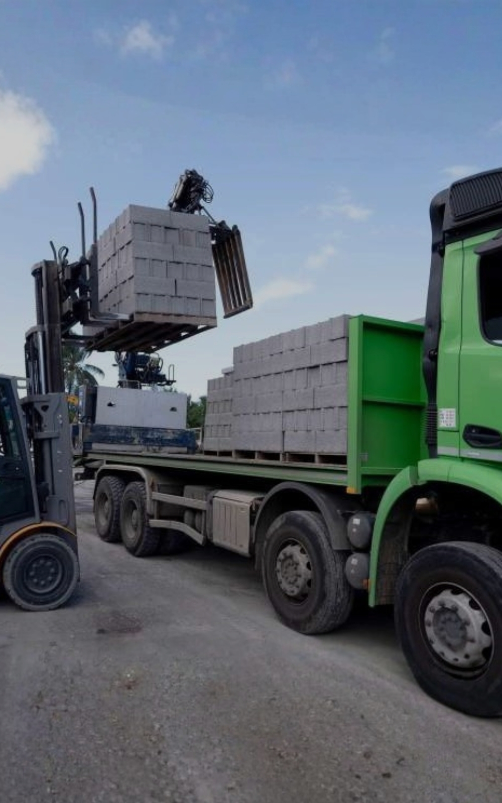 Image hover effect image